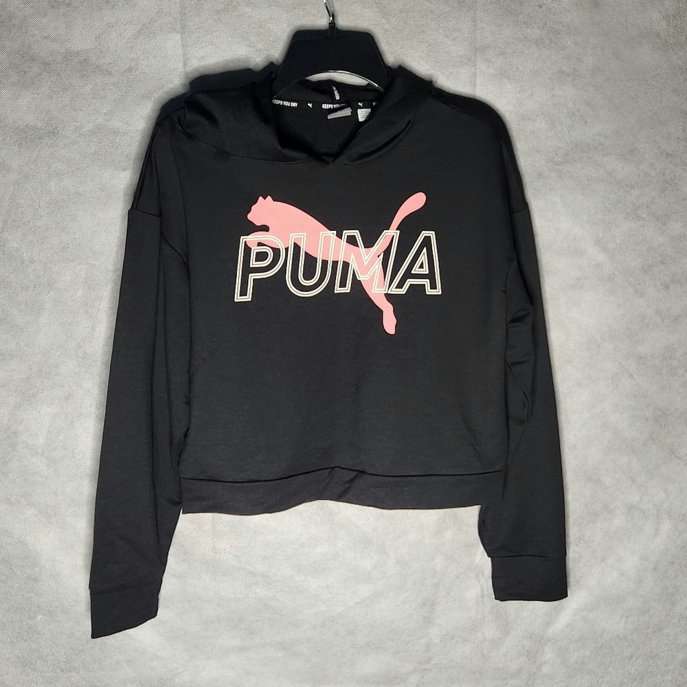 Puma Women's Cropped Logo Hoodie A Stylish Pre-Loved Piece Perfect Casual Wear
